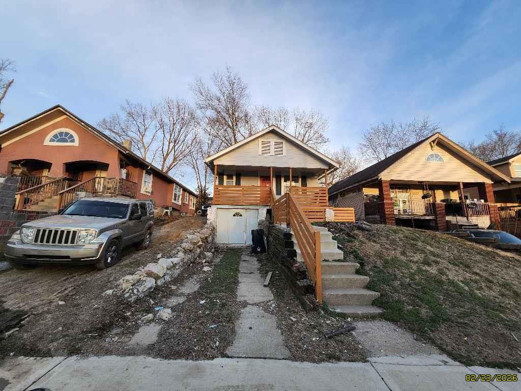 Listing Photo MLS #HMS2605449