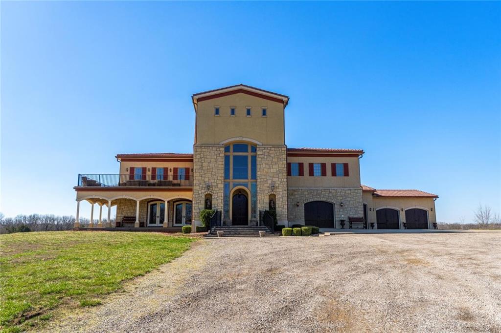 Listing Photo MLS #HMS2605925