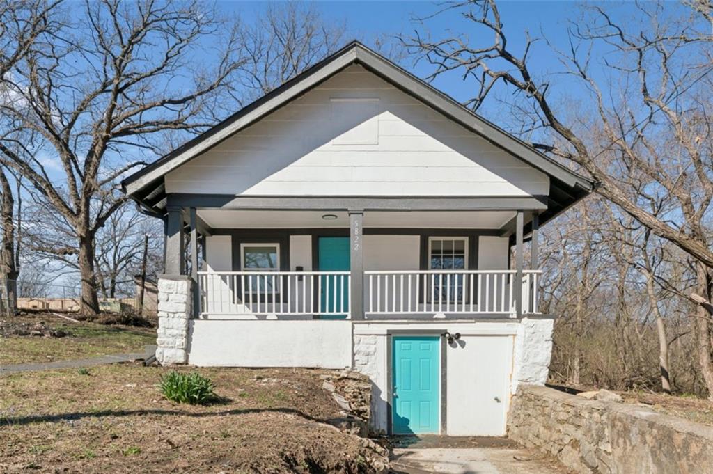 Listing Photo MLS #HMS2607011