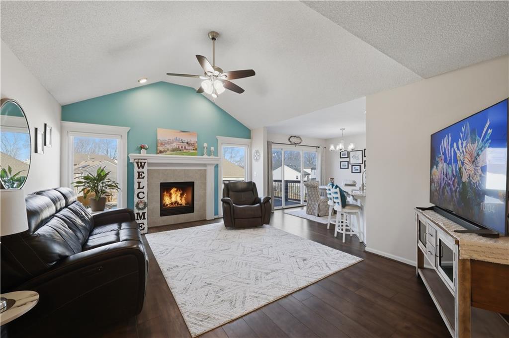 Listing Photo MLS #HMS2607470