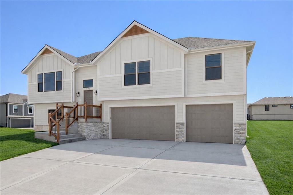 Listing Photo MLS #HMS2607826