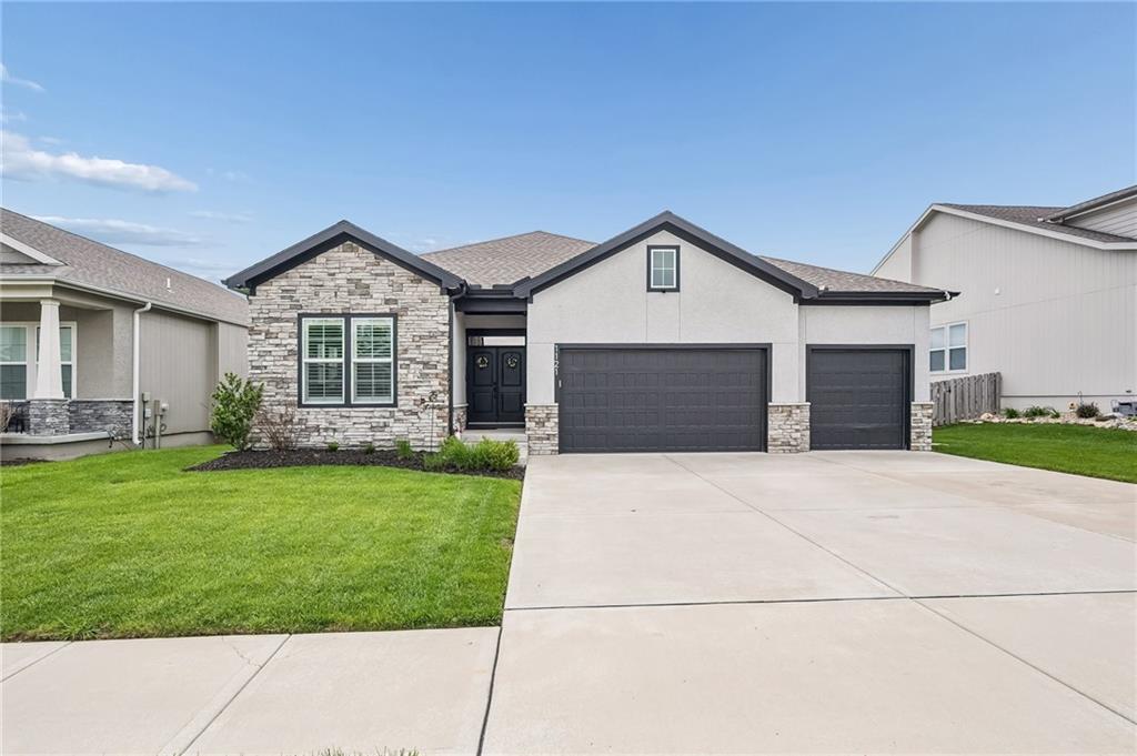 Listing Photo MLS #HMS2608005
