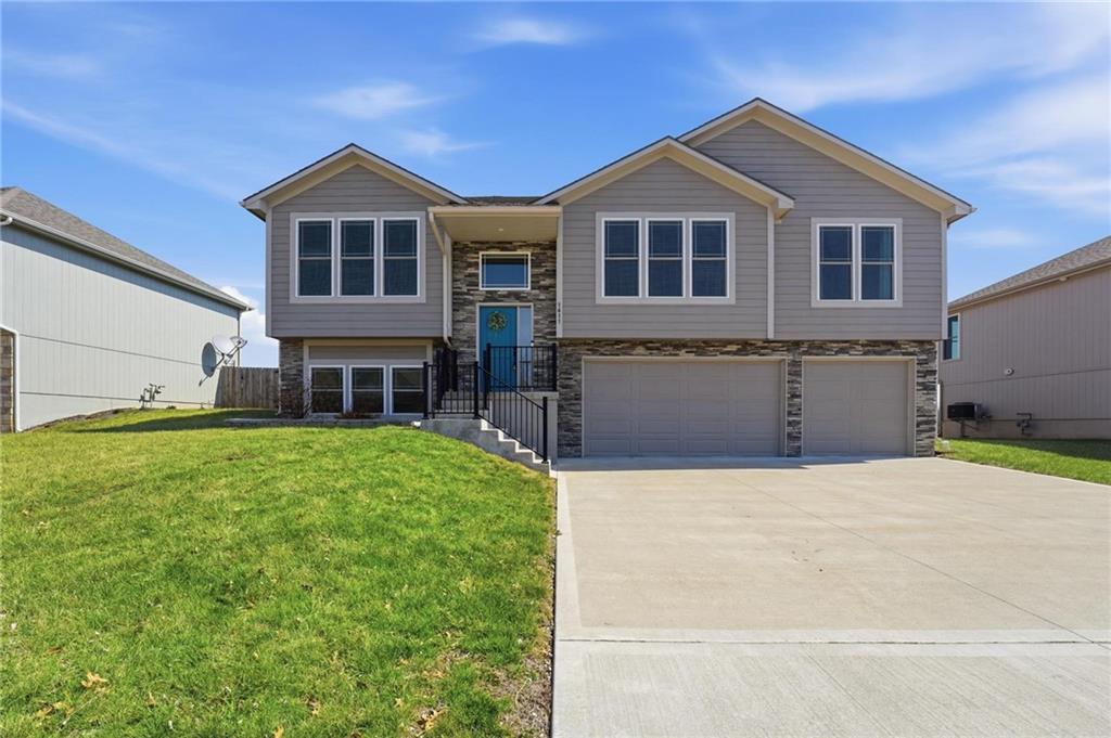 Listing Photo MLS #HMS2608475