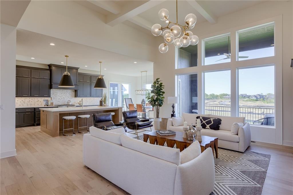 Listing Photo MLS #HMS2609263