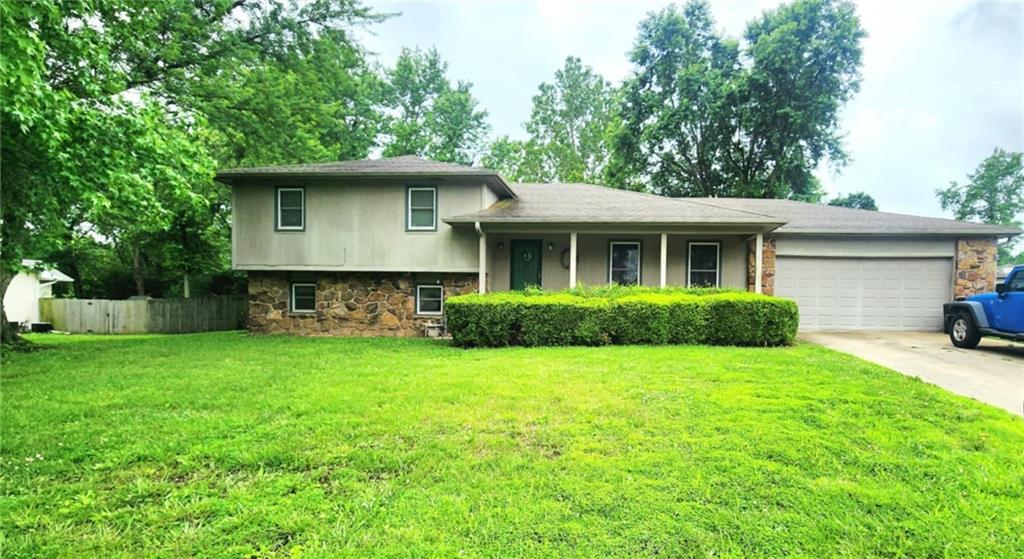 Listing Photo MLS #HMS2609431