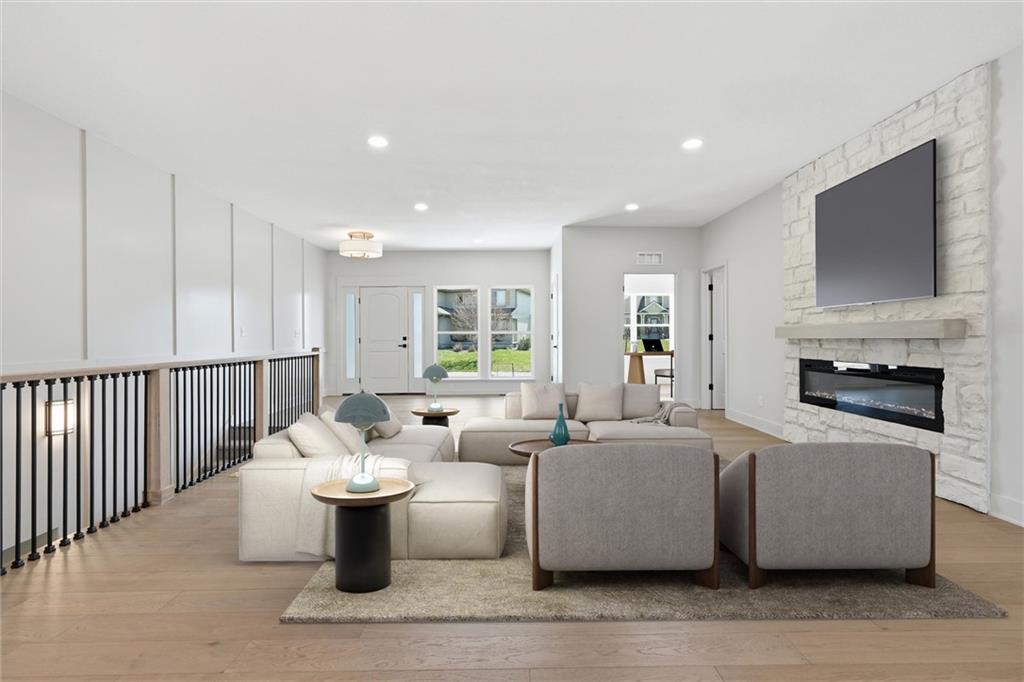 Listing Photo MLS #HMS2609464