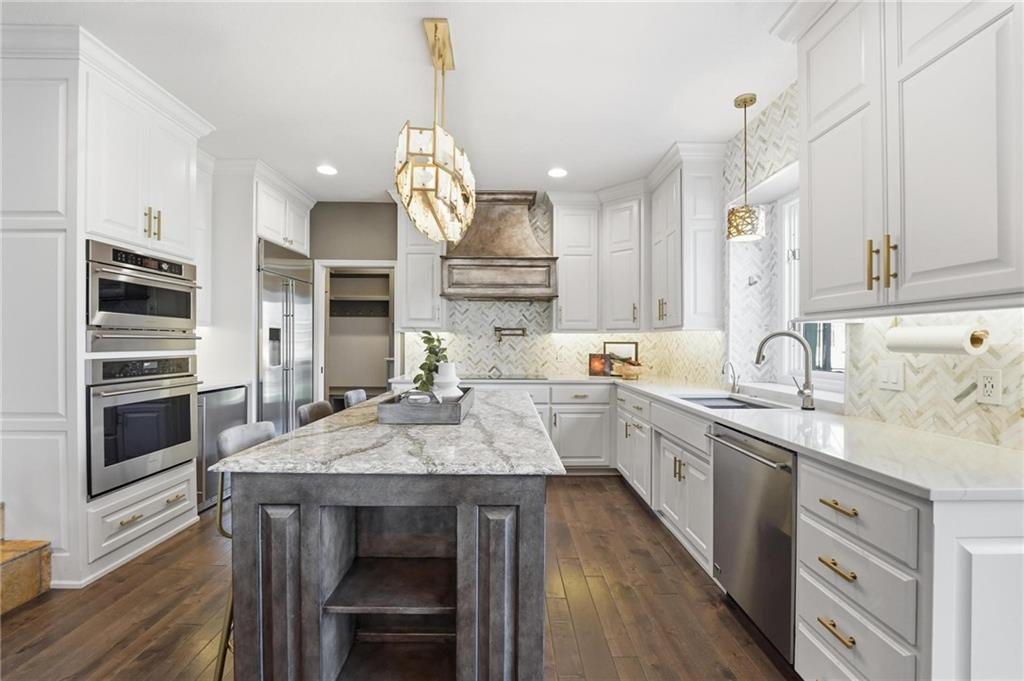 Listing Photo MLS #HMS2609658