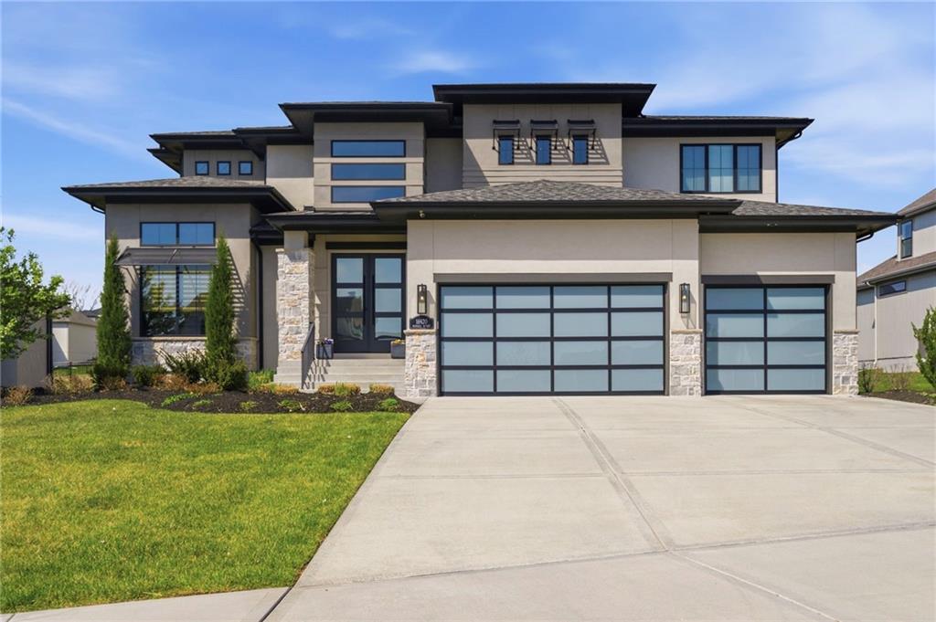 Listing Photo MLS #HMS2610374