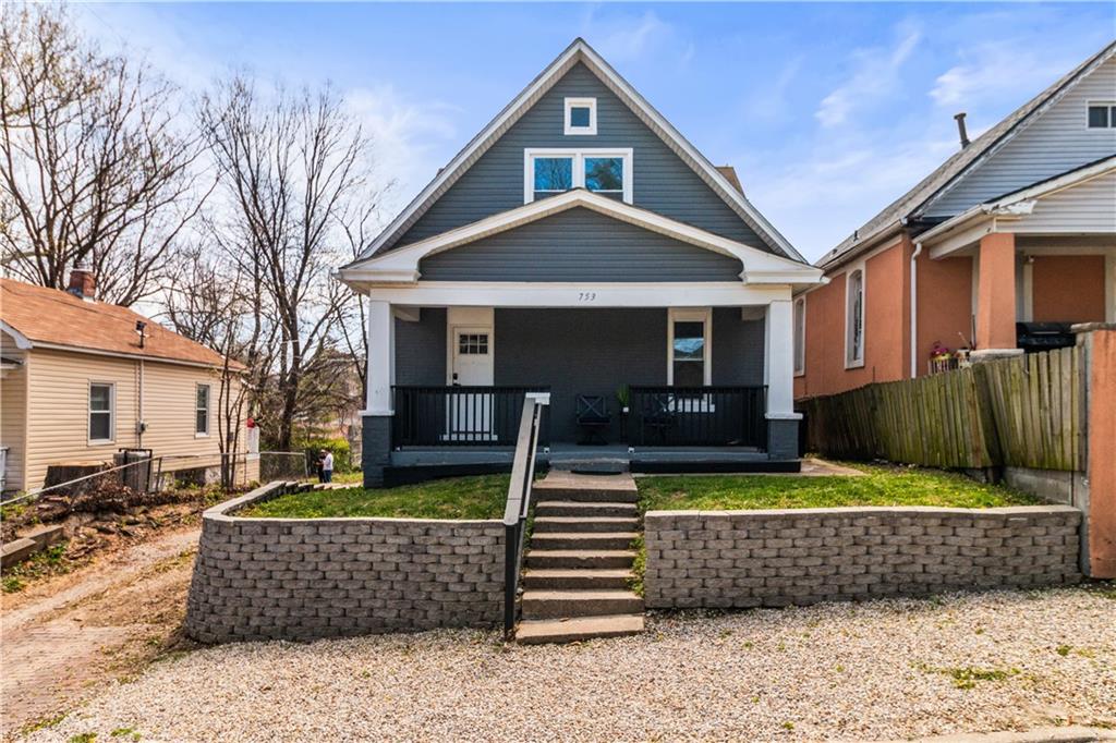 Listing Photo MLS #HMS2611803