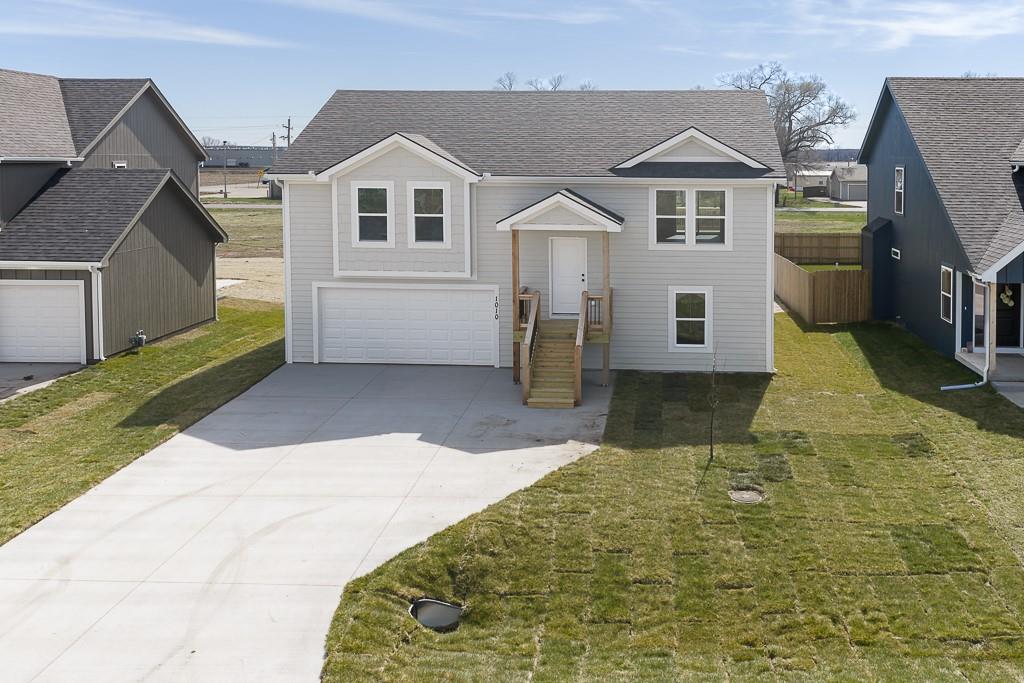 Listing Photo MLS #HMS2613028