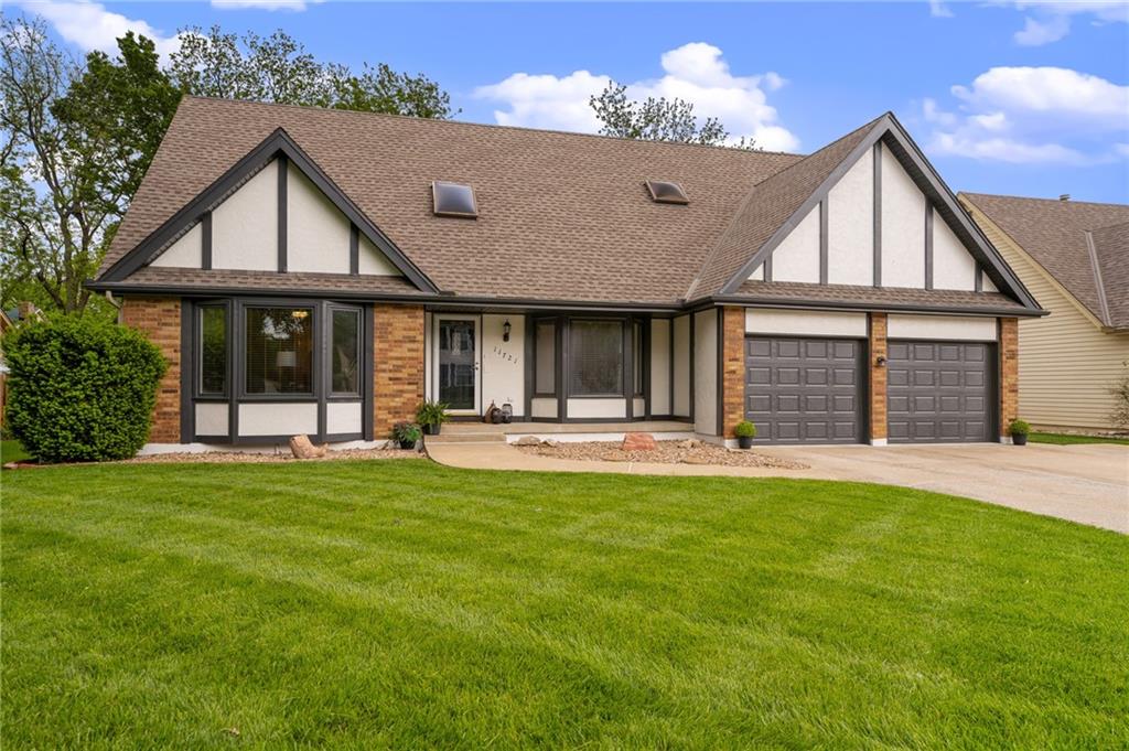 Listing Photo MLS #HMS2613063