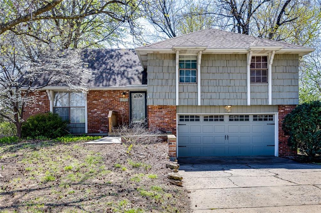 Listing Photo MLS #HMS2613927