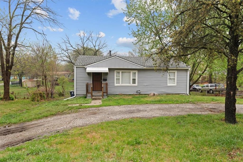 Listing Photo MLS #HMS2614020