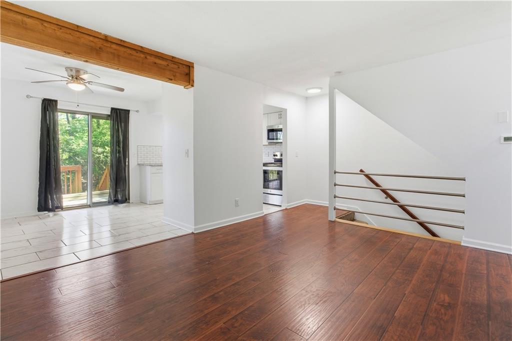 Listing Photo MLS #HMS2614573