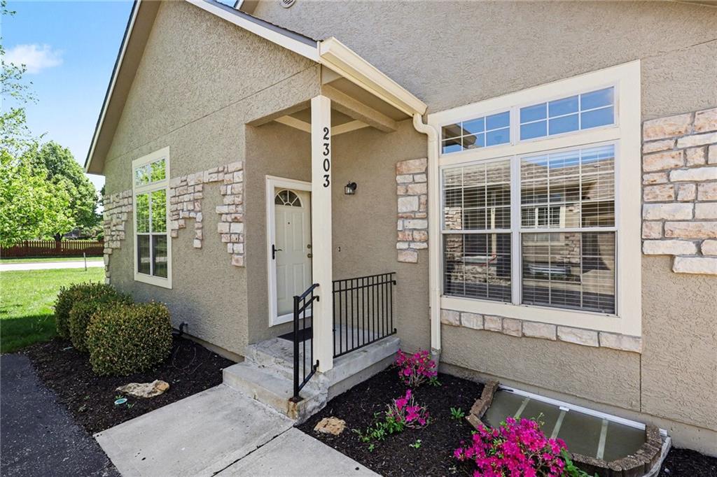 Listing Photo MLS #HMS2614600