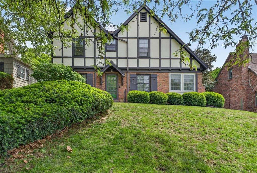 Listing Photo MLS #HMS2614685