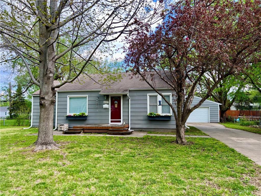 Listing Photo MLS #HMS2614824