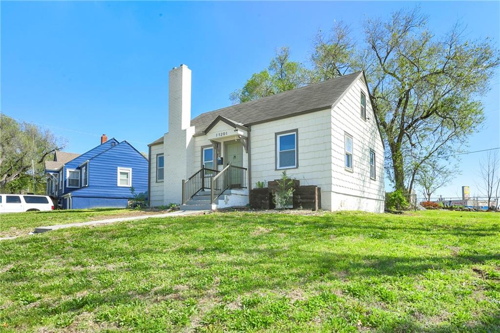 Listing Photo MLS #HMS2614863