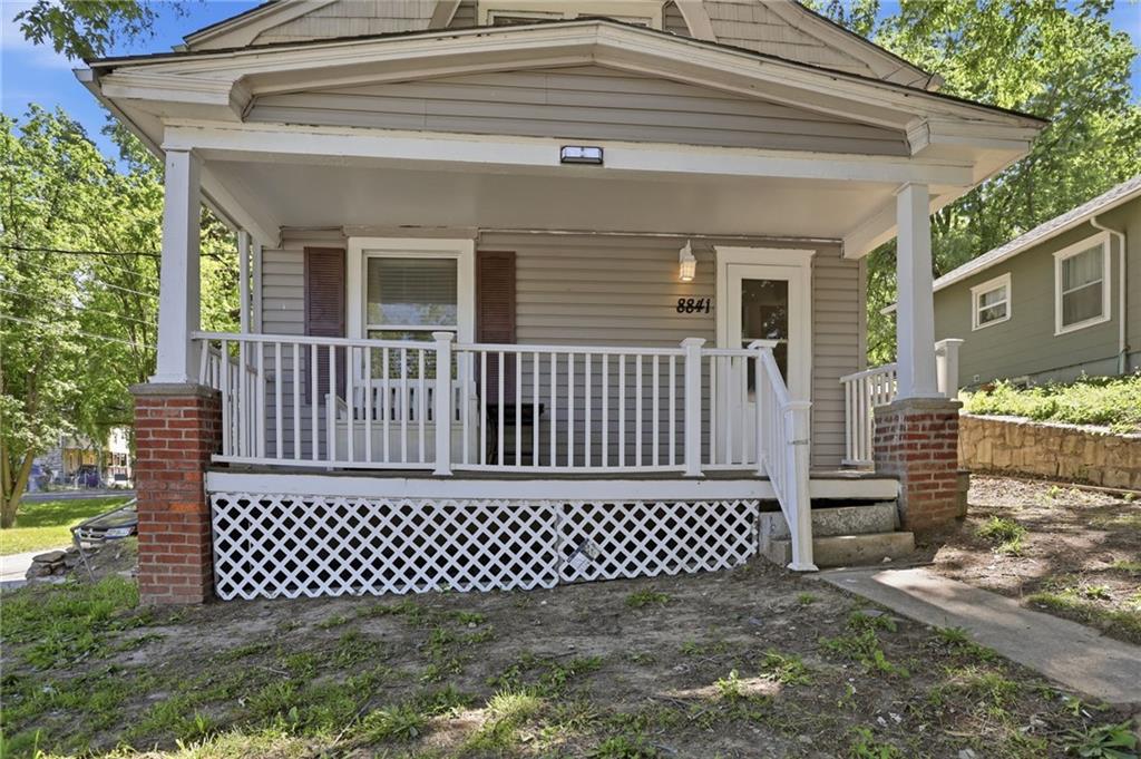 Listing Photo MLS #HMS2614998