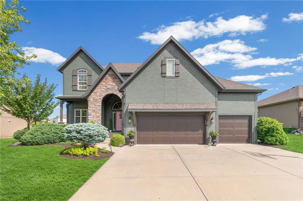 Listing Photo MLS #HMS2615293