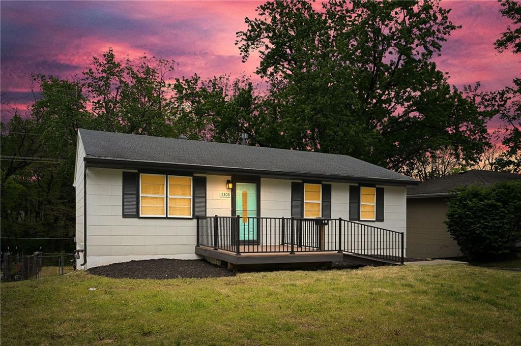 Listing Photo MLS #HMS2615581