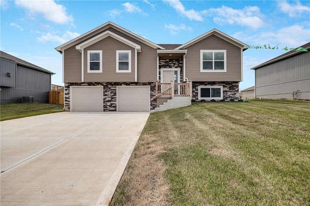 Listing Photo MLS #HMS2615674