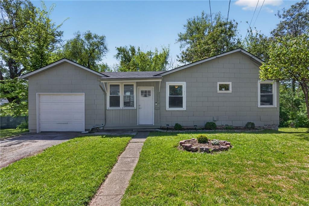 Listing Photo MLS #HMS2615894