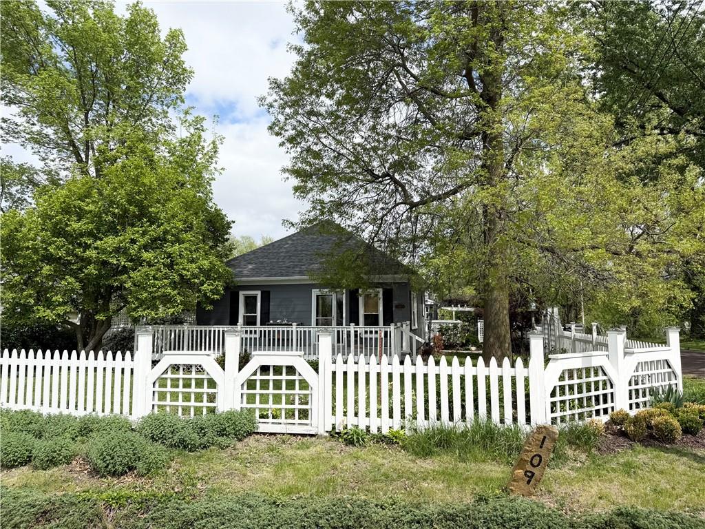 Listing Photo MLS #HMS2615946