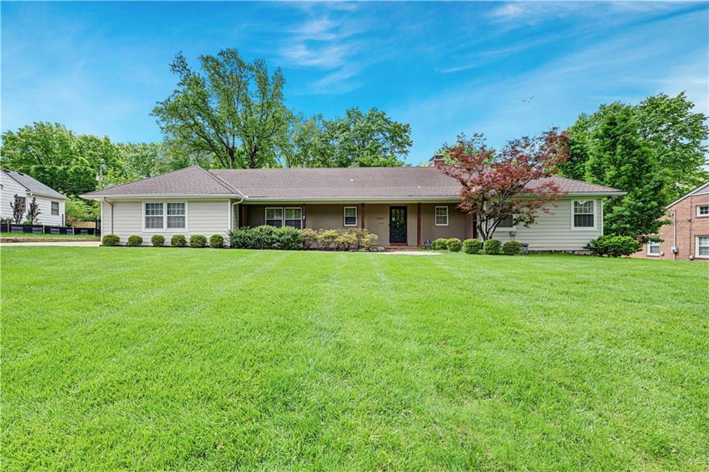 Listing Photo MLS #HMS2616091