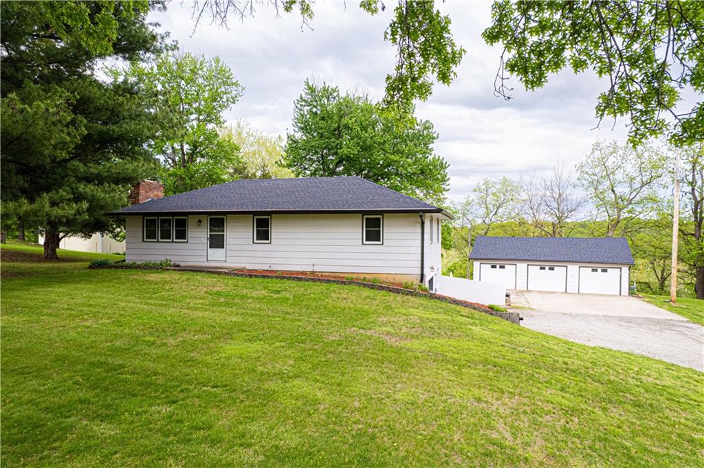 Listing Photo MLS #HMS2616805