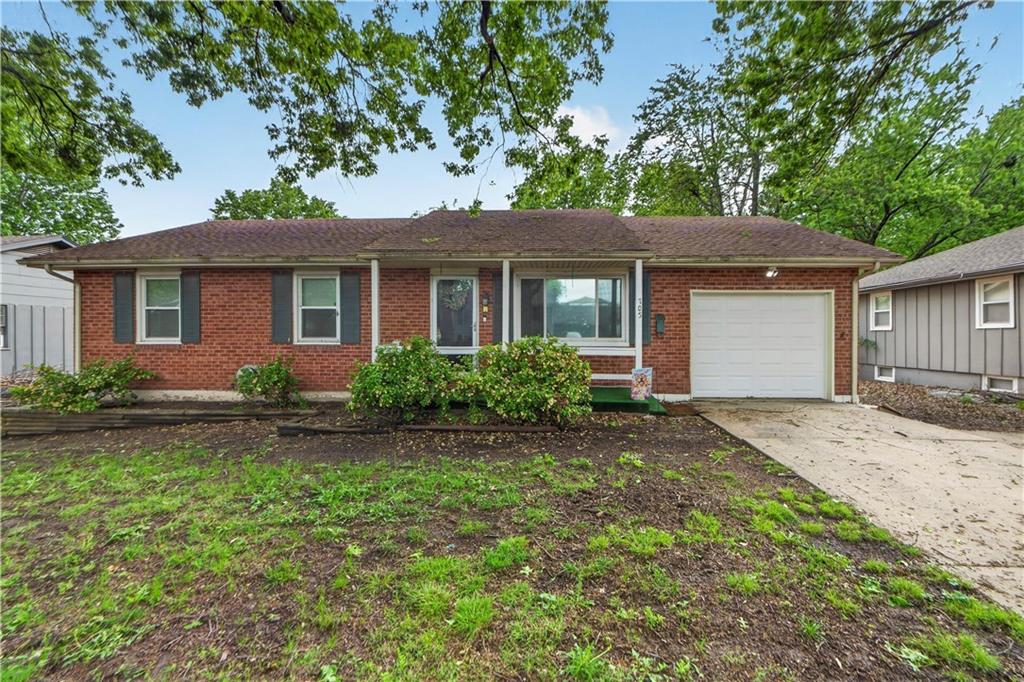 Listing Photo MLS #HMS2616900