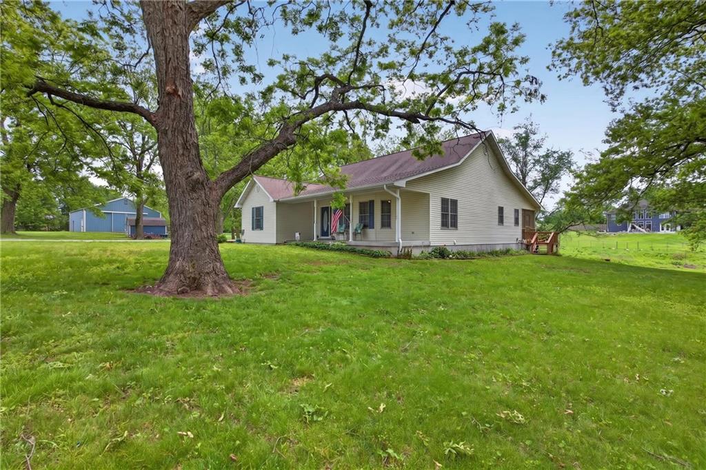 Listing Photo MLS #HMS2617197
