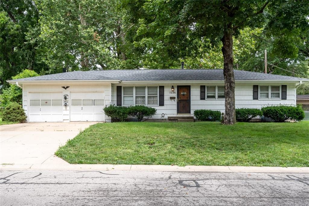 Listing Photo MLS #HMS2617222