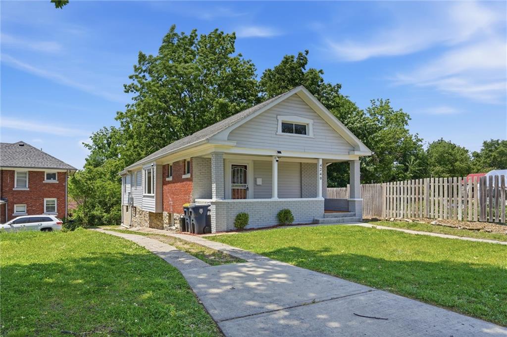 Listing Photo MLS #HMS2617263