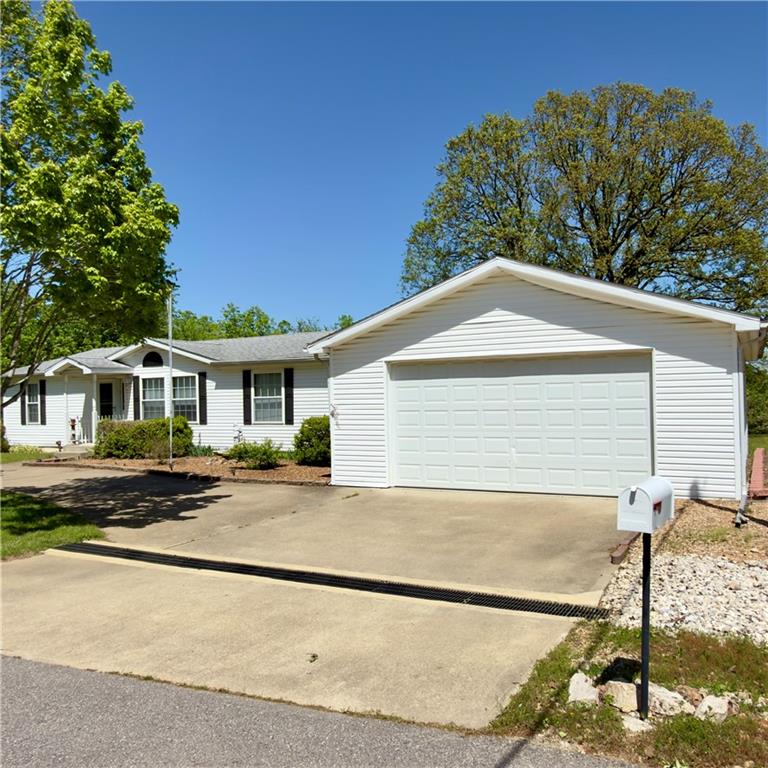 Listing Photo MLS #HMS2617291