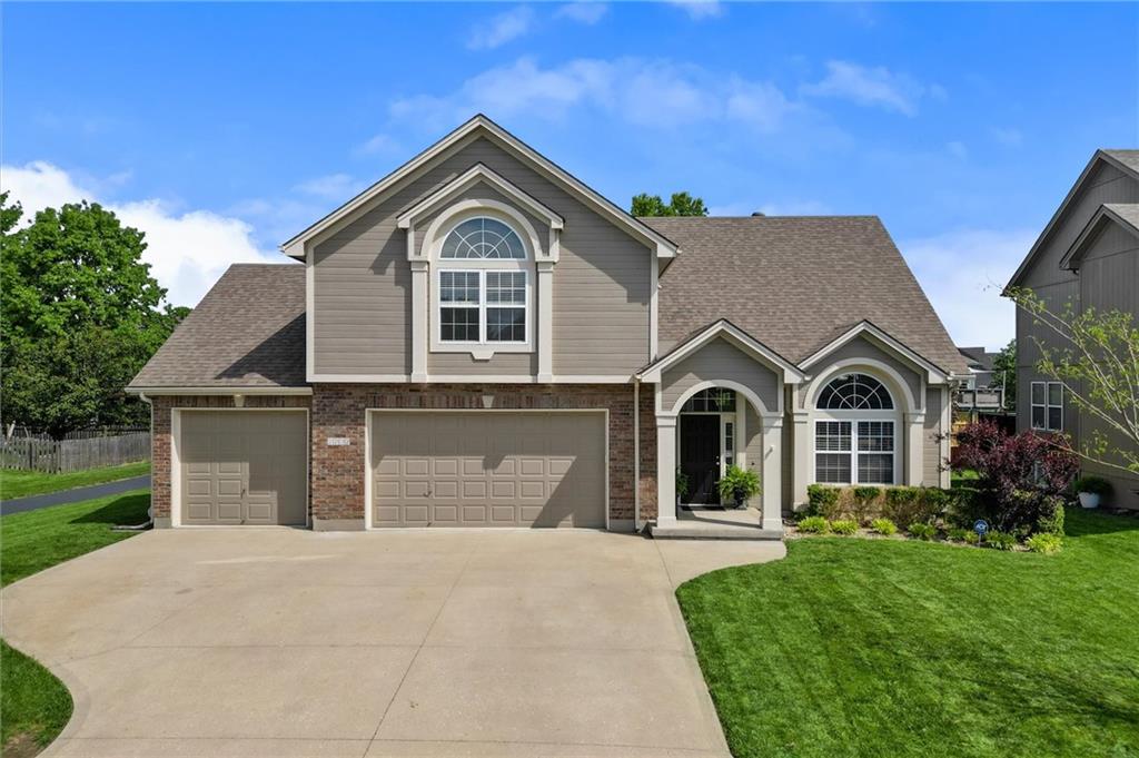 Listing Photo MLS #HMS2617303