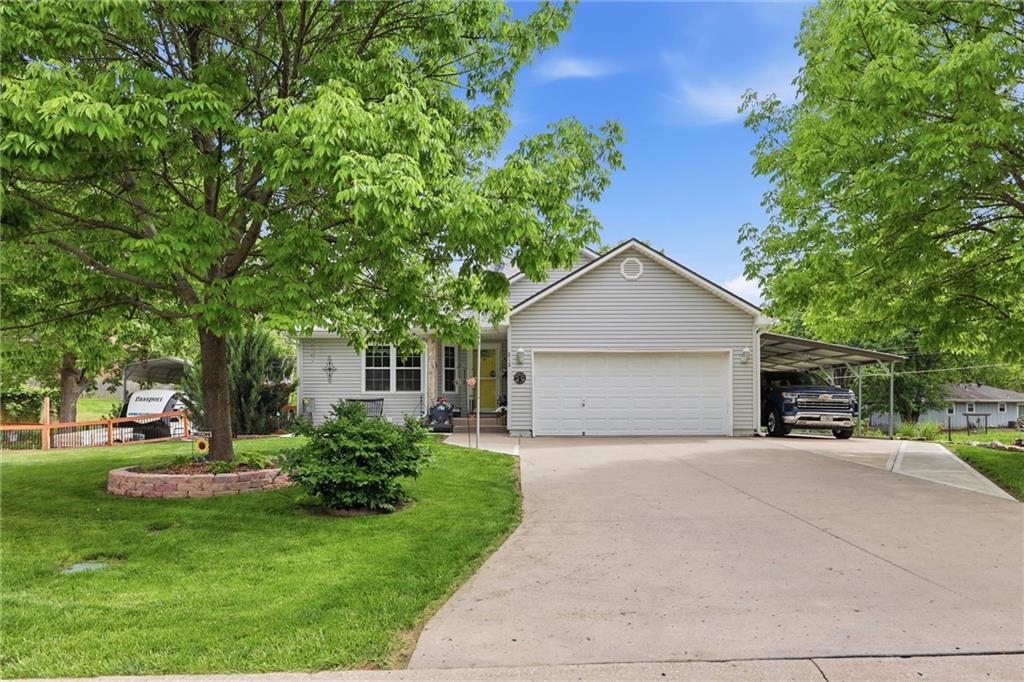 Listing Photo MLS #HMS2617319