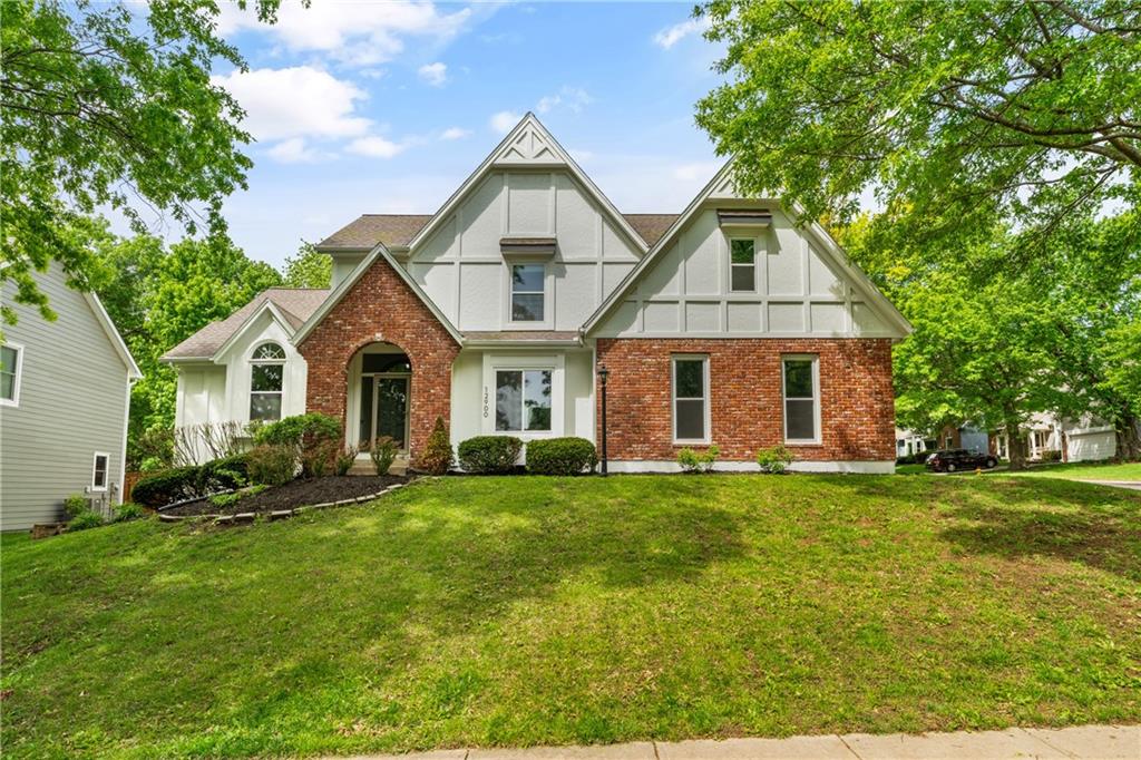 Listing Photo MLS #HMS2617453