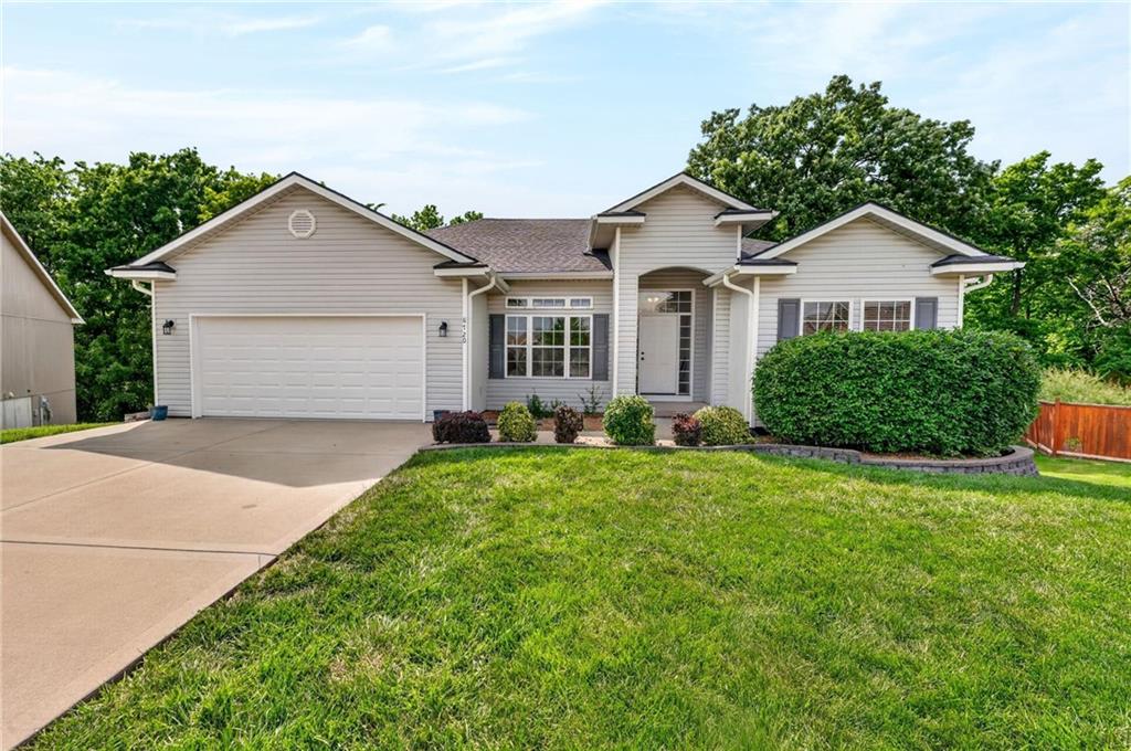 Listing Photo MLS #HMS2617563