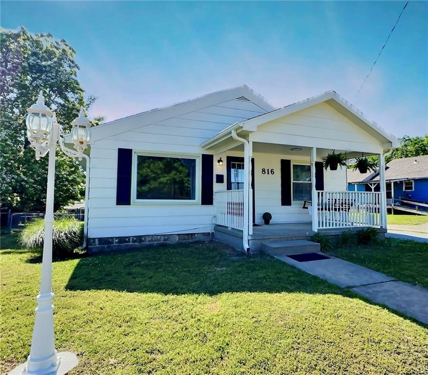 Listing Photo MLS #HMS2617679