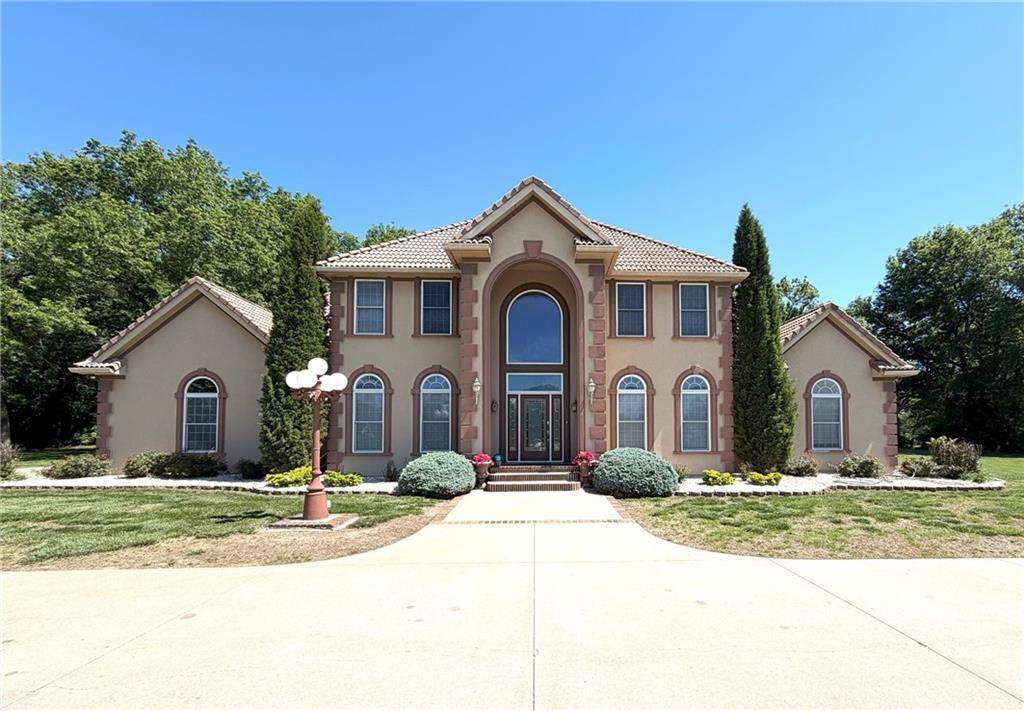 Listing Photo MLS #HMS2617773