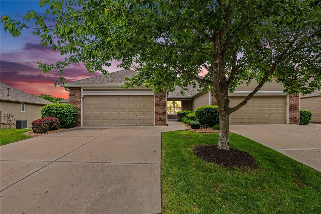 Listing Photo MLS #HMS2617794
