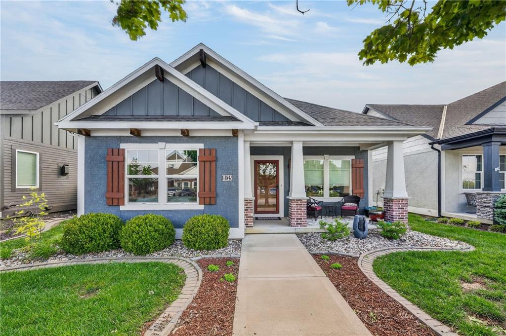 Listing Photo MLS #HMS2617816