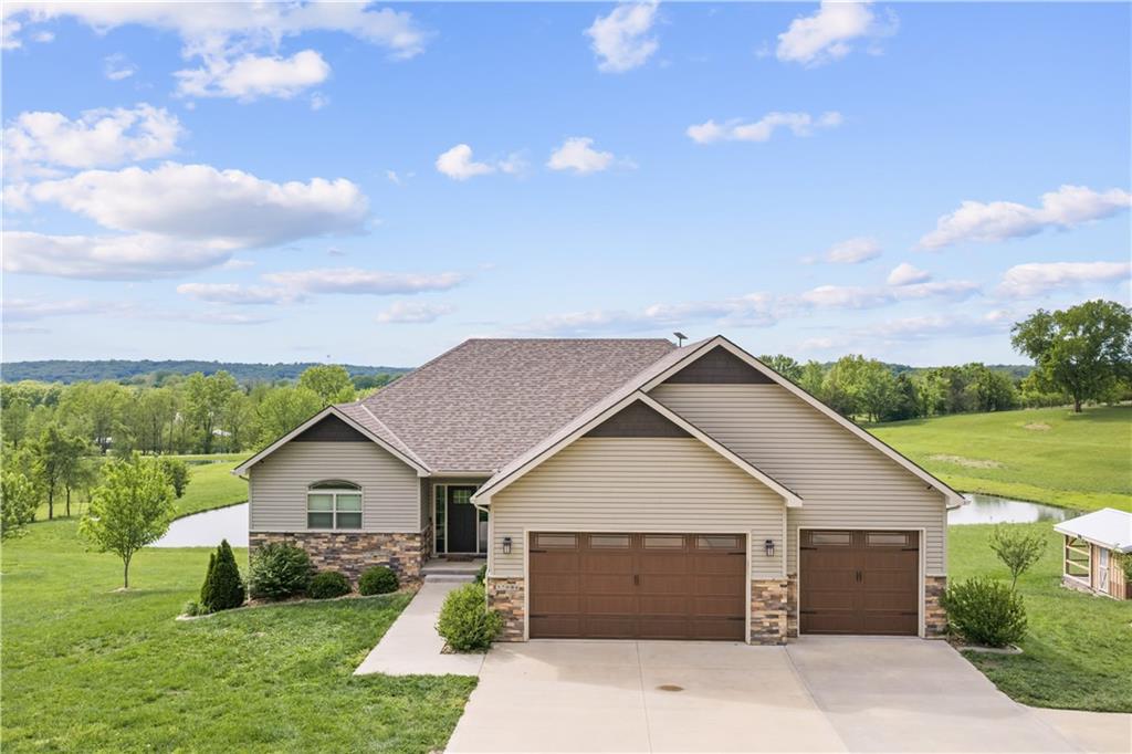 Listing Photo MLS #HMS2617864