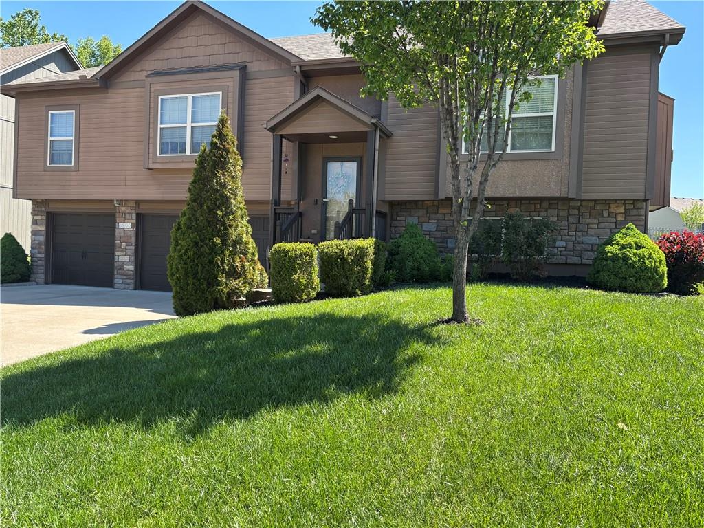 Listing Photo MLS #HMS2617888