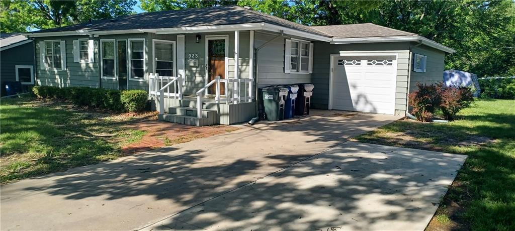 Listing Photo MLS #HMS2617983