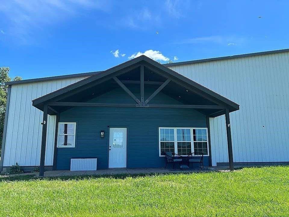 Listing Photo MLS #HMS2618129