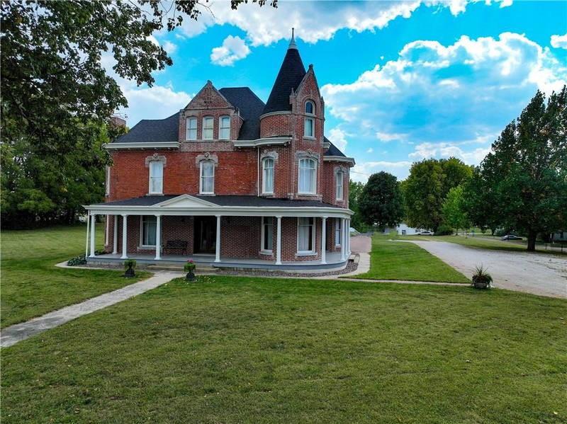 Listing Photo MLS #HMS2618182