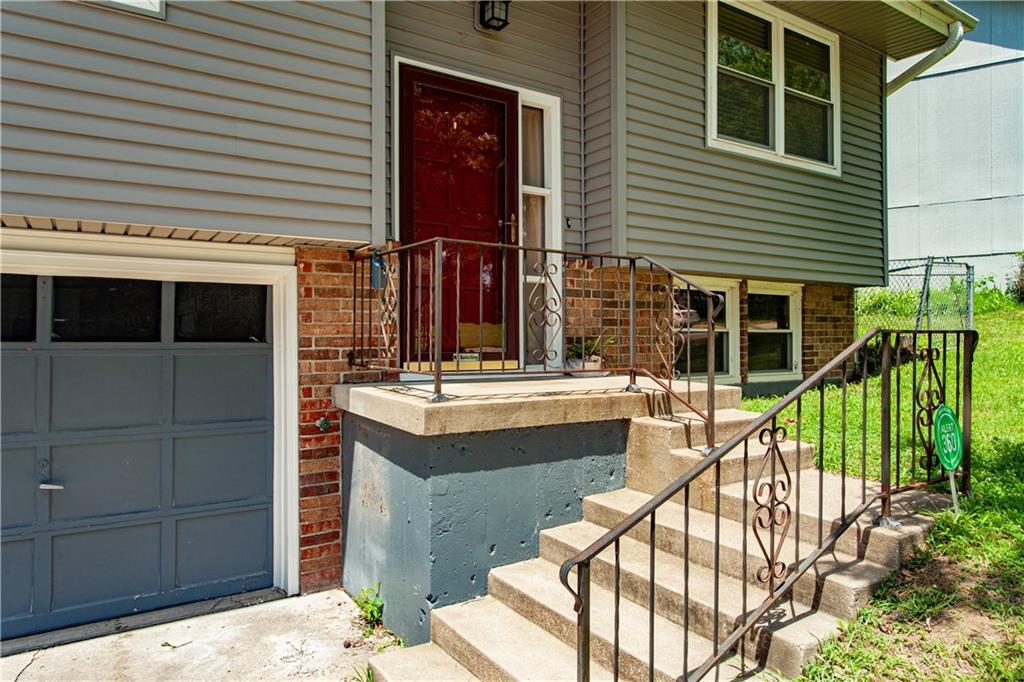 Listing Photo MLS #HMS2618304