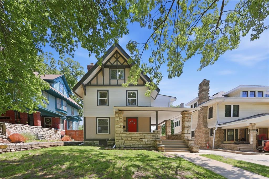 Listing Photo MLS #HMS2618856